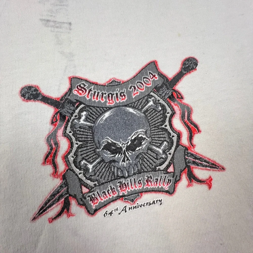 Sturgis T-Shirt Mens 2XL White 2004 Black Hills Rally 64th Anniversary Biker Tee